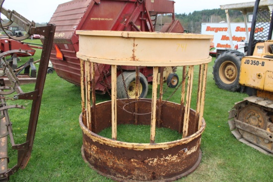 Round Bale Feeder