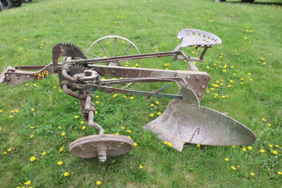 1x Riding Plow w/ Seat