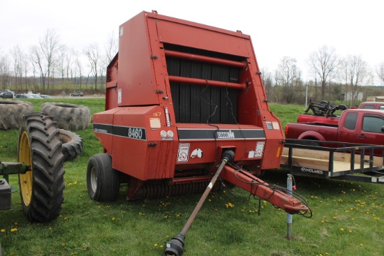 Case IH 8460 Round Baler w/ Control Box
