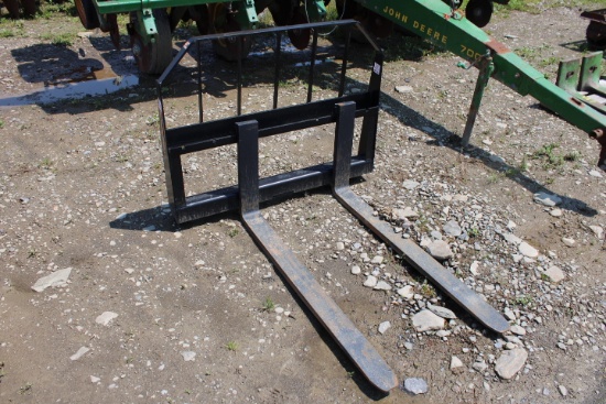 Tomahawk 48" SSL Pallet Forks, Universal Quick Attach