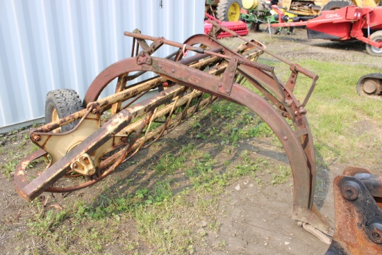New Holland 56 Hay Rake