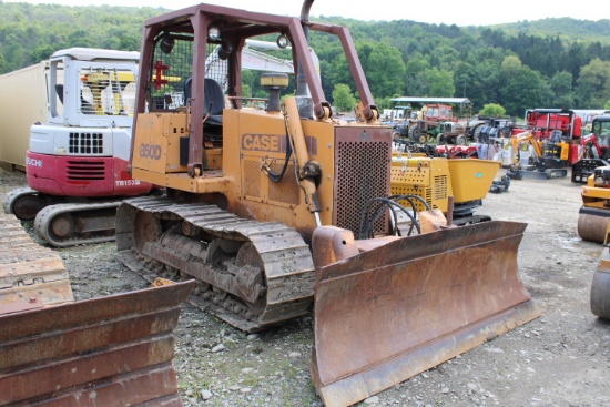Case 850D Dozer, OROPS w/ Sweeps, 6 Way Blade, Cummins Diesel Engine, Decen