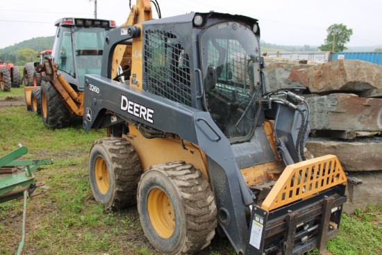 Deere 326D Skid Steer, EROPS w/ Heat & AC, Aux Hydraulics, Manual Quick Att