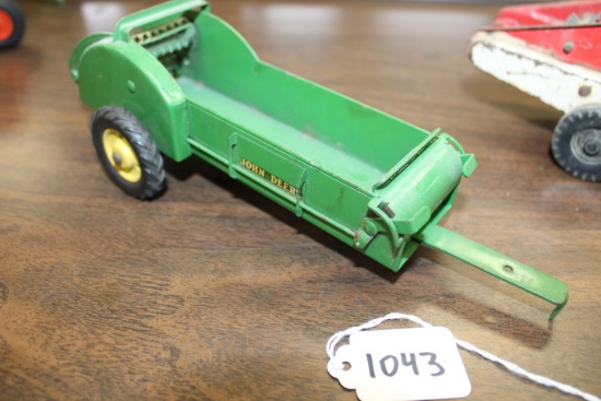 Truscale John Deere Ground Drive Manure Spreader