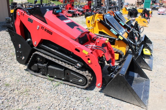 Future V1000 Diesel Mini Tracked Skid Steer, Kubota D1105 Diesel Engine, Au