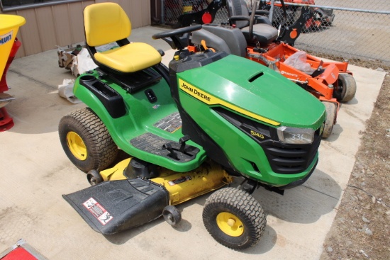 John Deere S140 Riding Mower, 48" Deck, Only 59 Hours It Runs & Drives But
