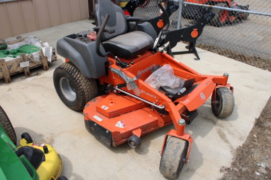 Husqvarna MZ61 Zero Turn Mower, 61" Deck, 627 Hours, V Twin Gas Engine, Run