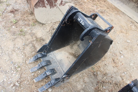 New 18" Bobcat Style X Change Excavator Bucket