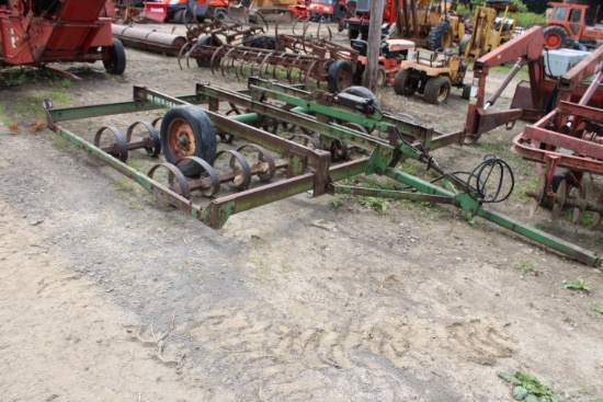 John Deere 950 Cultimulcher, Missing Packers
