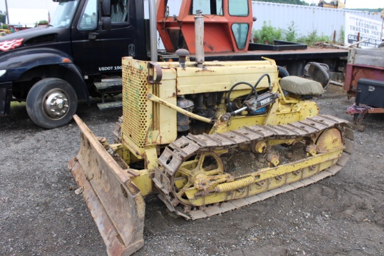 John Deere 420 Dozer, Good Undercarriage, Front Grill Guard, Runs Good But