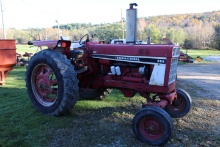 International 686 Tractor, Remote, 540 Pto, 16.9-38 Tires, Excellent Runnin