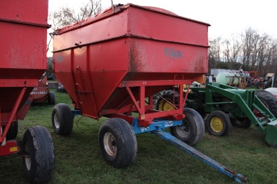 Killbros 375 Gravity Wagon On KB1280 12 Ton Running Gear, Metal Bin Extensi