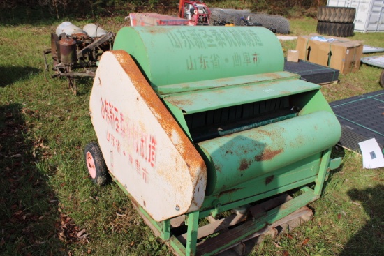 Chinese Rice Harvester, Gas Powered Motor
