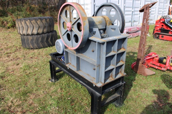 ESC220 Electric Stone Crusher