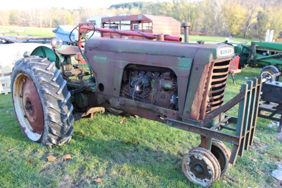 Oliver 770 Gas Antique Tractor w/ Factory 3pt Hitch & Toplink, Very Straigh