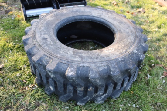 Titan 14-17.5 R4 Tire