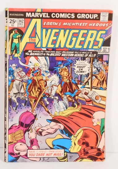 1975 THE AVENGERS #142 MARVEL COMIC BOOK - 25 CENT COVER