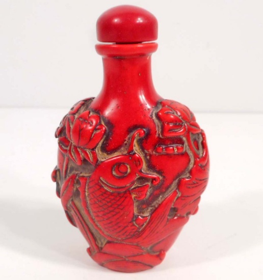 RED FISH SNUFF BOTTLE