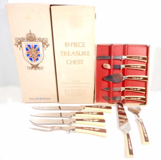 VINTAGE SHEFFIELD KNIFE SET IN THE ORIGINAL BOX