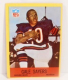 1967 PHILADELPHIA GUM GALE SAYERS #35 FOOTBALL CARD