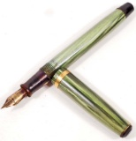 VINTAGE GREEN MARBLED FOUNTAIN PEN