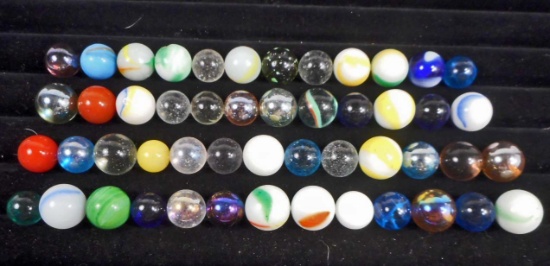 LOT OF VINTAGE MARBLES