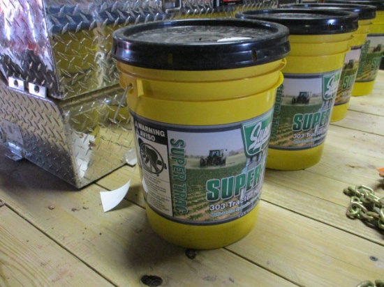 5 GALLON PAIL OF HYDRAULIC FLUID