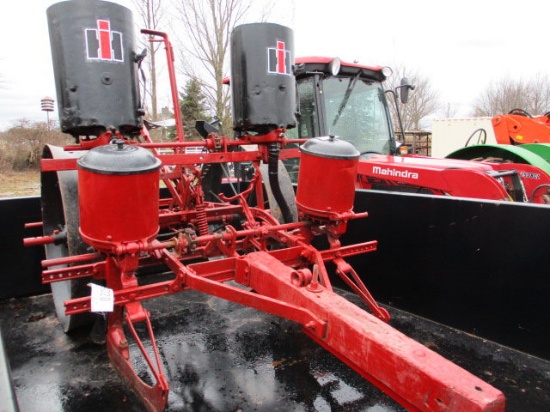 2 ROW PULL TYPE CORN PLANTER,