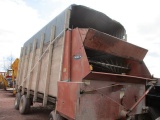 REX FORAGE WAGON WITH ROOF,
