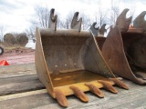 30 INCH QT EXCAVATOR BUCKET, 30 INCH