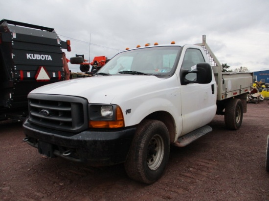 2001 FORD F350 TRUCK W/TITLE