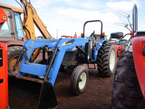 2006 NH TT75A TRACTOR WITH LOADER,