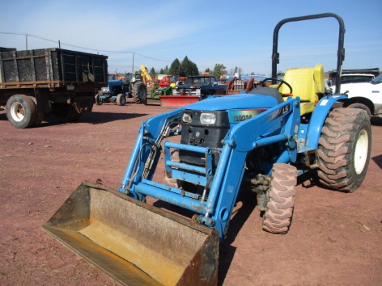 LS G3038 TRACTOR W/LOADER, DT,