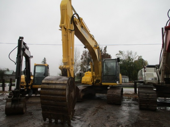 KOBELCO 210 EXCAVATOR,