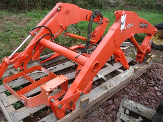 KUBOTA LA724 LOADER, NO BUCKET