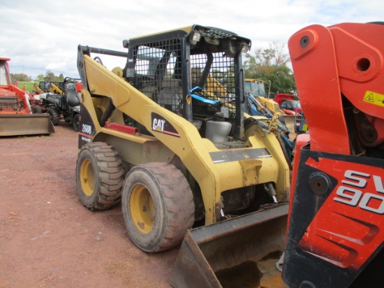 2005 CATERPILLAR 268B SKID STEER,