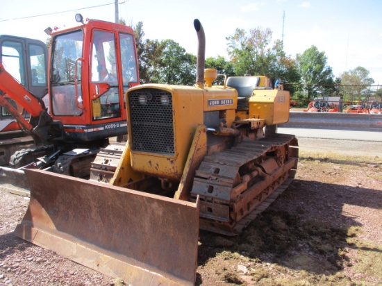JOHN DEERE 350 DOZER,
