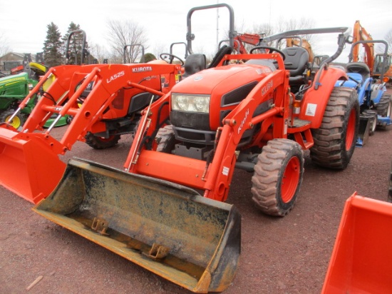 KIOTI CK35 TRACTOR WITH LOADER,