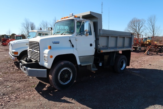 1997 Ford L8000 Dump Truck WITH TITLE