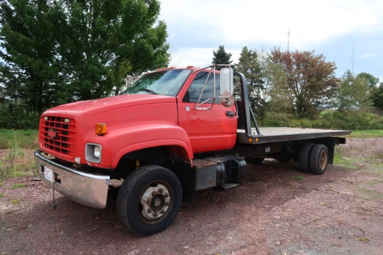 2001 Chevy Roll Back Truck