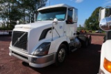 2010 Volvo VNL 6X4 T/A Day Can Truck Tractor