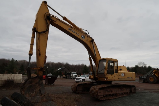 John Deere 892D LC Excavator