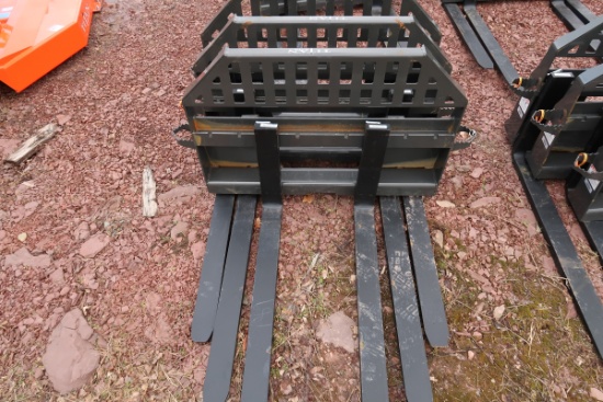 BRAND NEW 2022 Titan HDFF5548 Pallet Forks