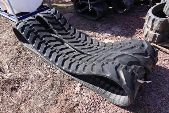 1 Pair Of 400-72.5-72 Rubber Tracks