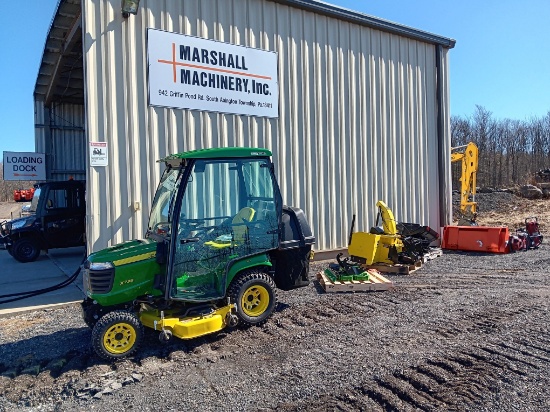 JOHN DEERE X738 TRACTOR,LG