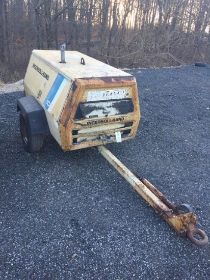 Ingersoll Rand Air Compressor on Trailer