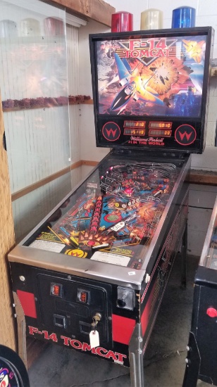 "F-14 Tomcat" Pinball Machine