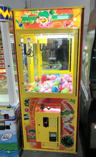 "Toy Soldier" Claw Machine