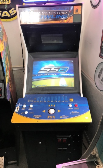 "Silver Strike" Bowling Arcade Machine