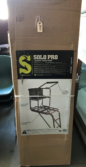 SUMMIT SOLO PRO LADDER STAND